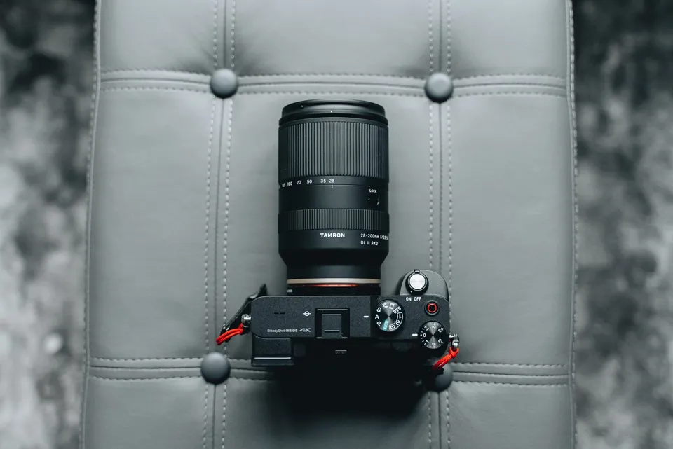 Zoom 24–105 f/4